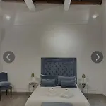 Maison Marinella Boutique 4* ナポリ